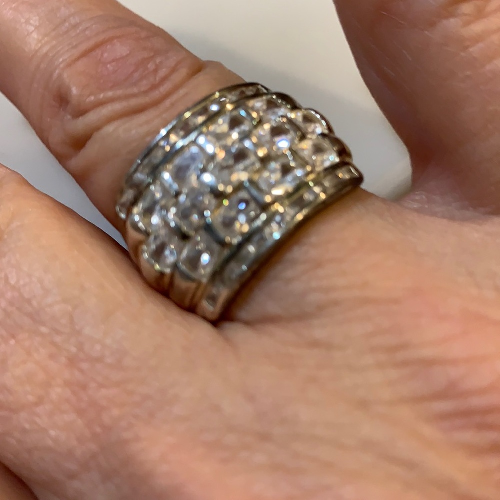 Wide comfortable Band ring very pretty